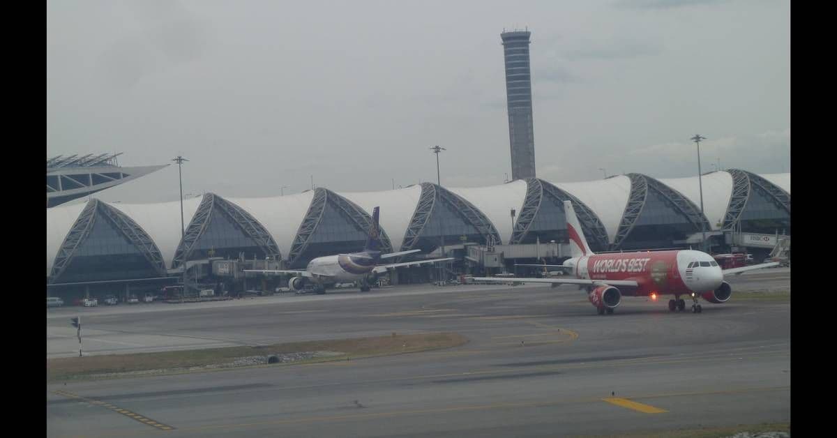 Banjir Bangkok: Bandara Tetap Buka, Ratusan Penerbangan Batal