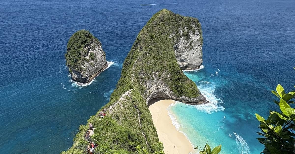Nusa Penida Sehari dari Bali: Itinerary Barat-Timur dan Biaya